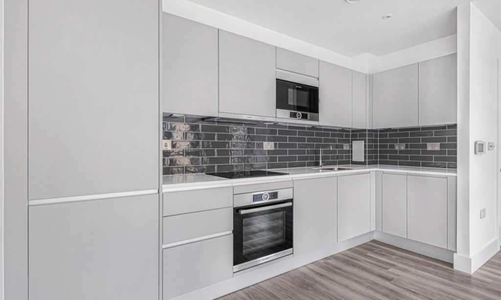 Property photo 2 of 7 Photo 2