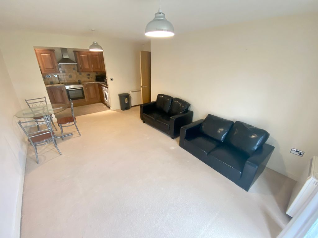 Property photo 2 of 9