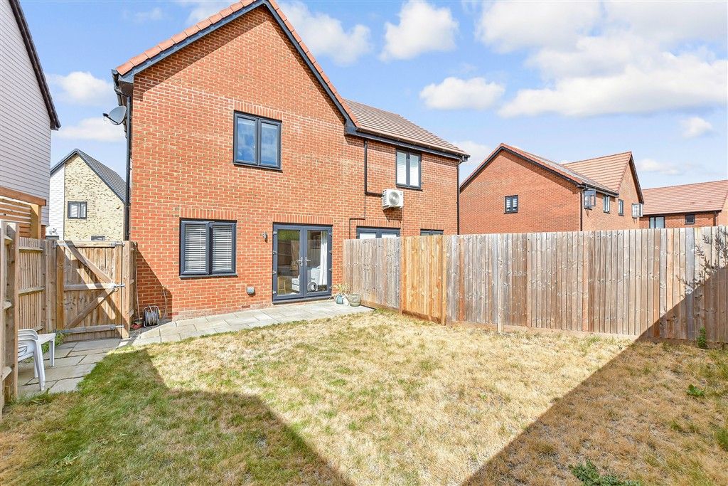 Property photo 1 of 10 Rear Elevation