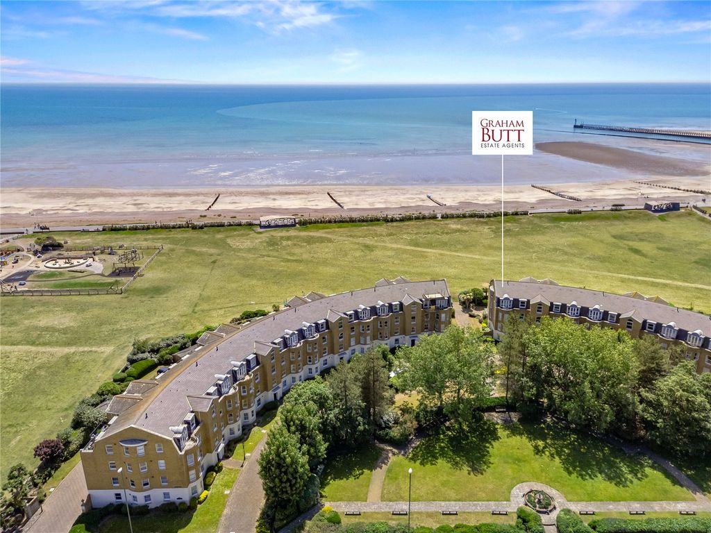 Additional image 5 of 1 bed flat for saleBeach Crescent, Littlehampton, West Sussex BN17