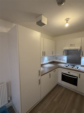 Property photo 3 of 9 Kitchen