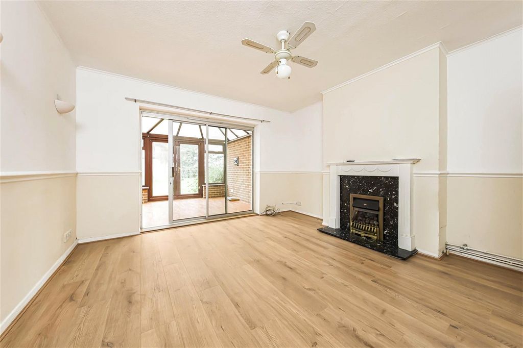 Property photo 2 of 11 Picture No. 03