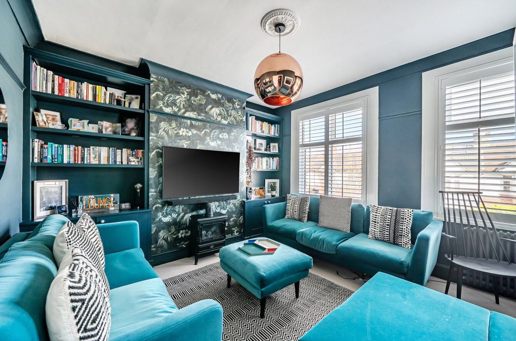 Property photo 2 of 17 Reception