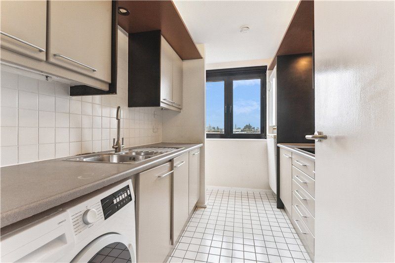 Property photo 3 of 10 7