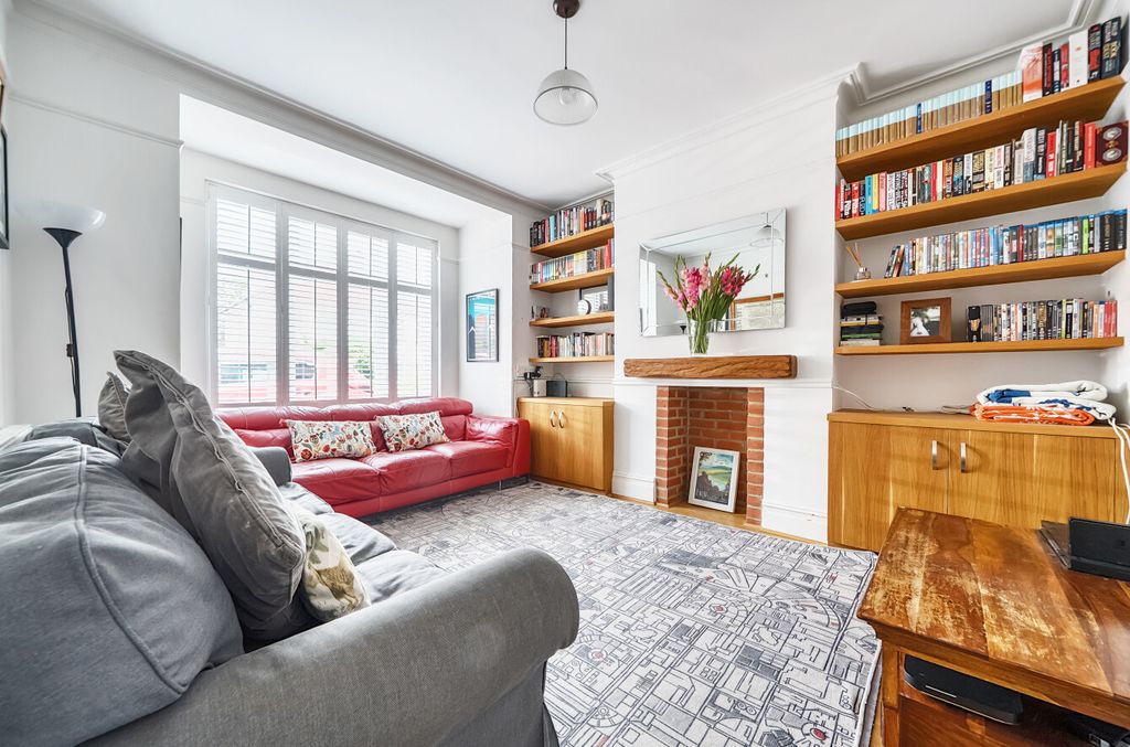 Property photo 3 of 25 1327213-24-687A3F...