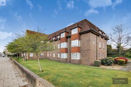 Property photo 1 of 8 1 Bedroom Flat For Sale