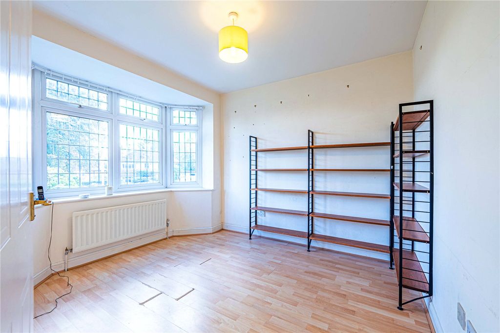 Property photo 2 of 20 Picture No. 01