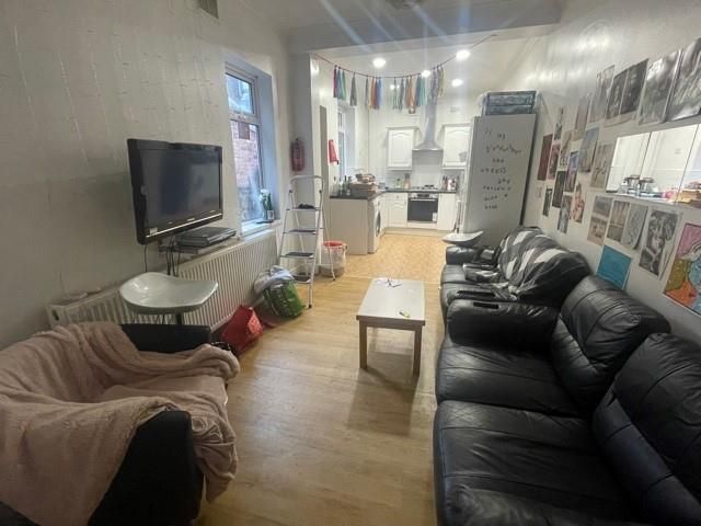 Property photo 2 of 10 Living Room