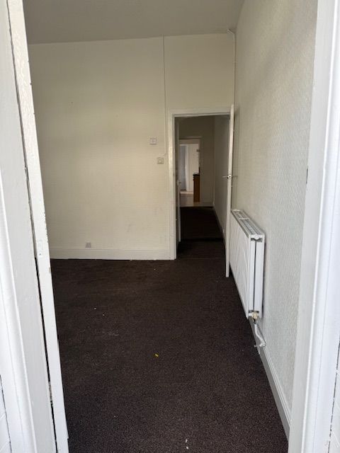 Property photo 3 of 27