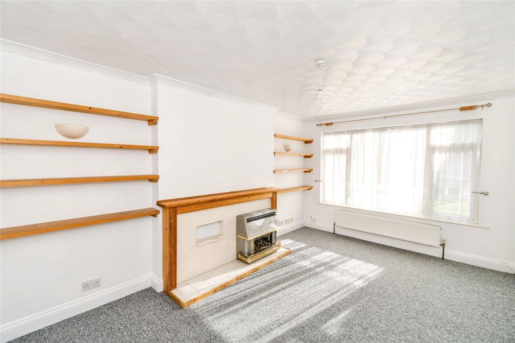 Property photo 2 of 15 Picture No. 18