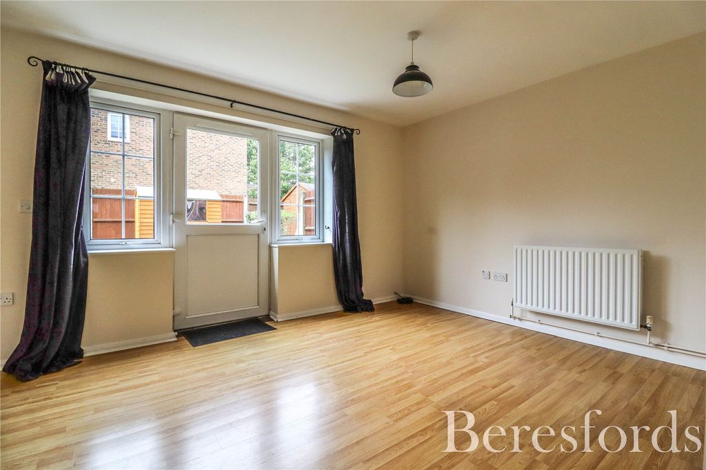 Property photo 3 of 16 3