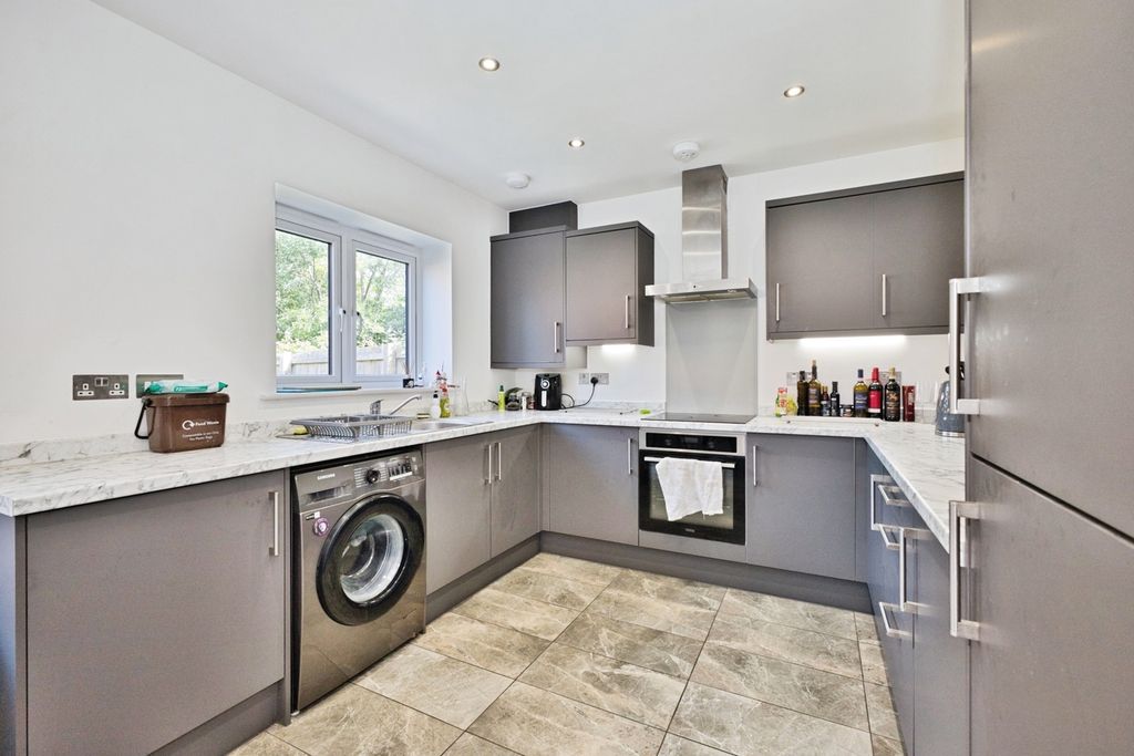 Property photo 2 of 14 Pbox-Img.Jpg