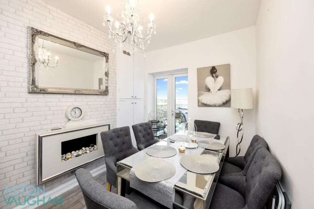 Property photo 3 of 18 4538585