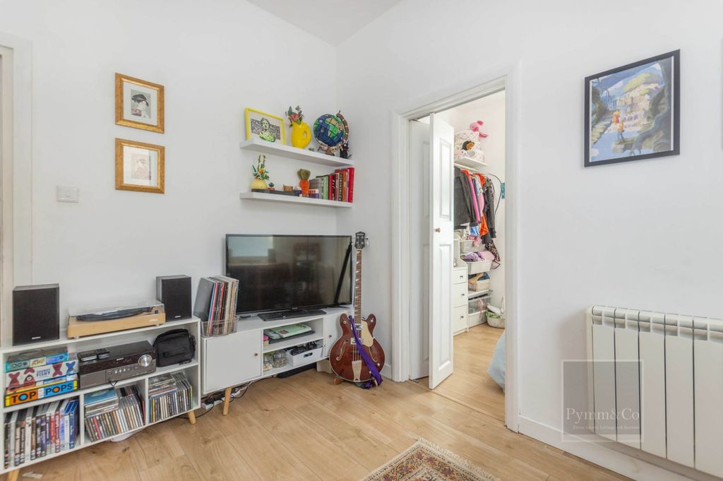 Property photo 3 of 8