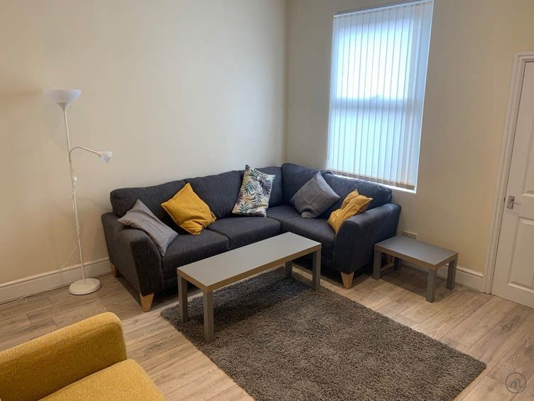 Property photo 3 of 16 Bright, Modern Living Area With A Comfy L-Shaped S...