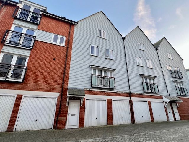 Property photo 1 of 12 Exterior