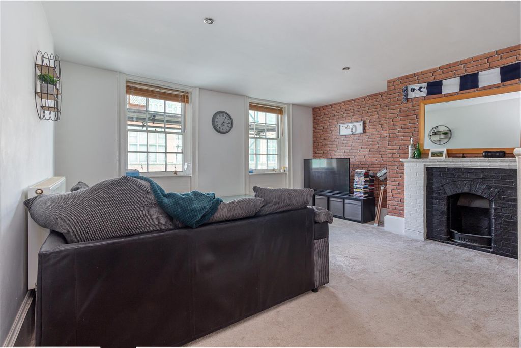 Property photo 2 of 10 Livig-Room-2.Jpg