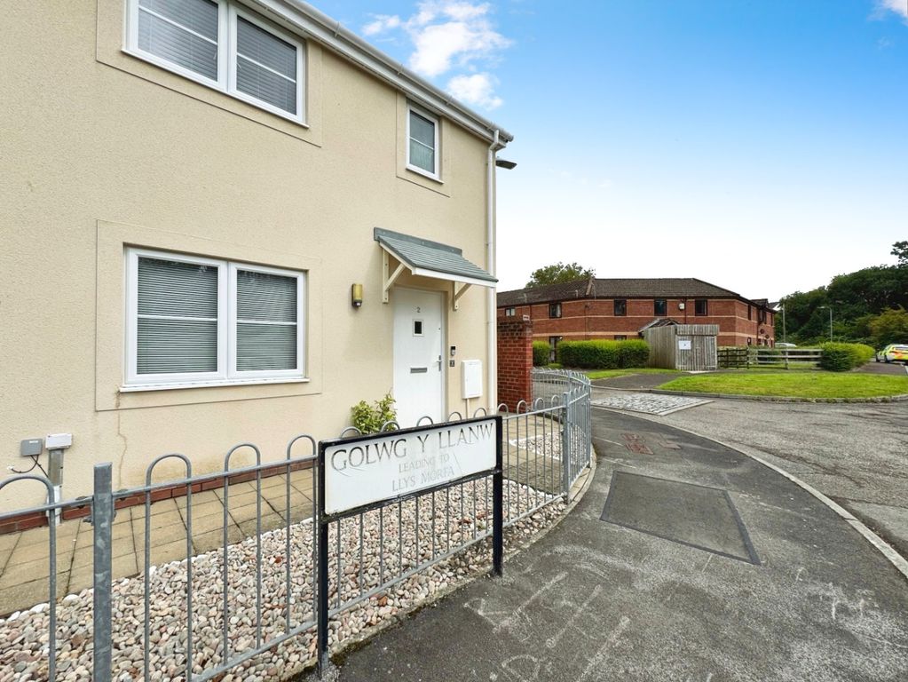 Property photo 2 of 33 4138133