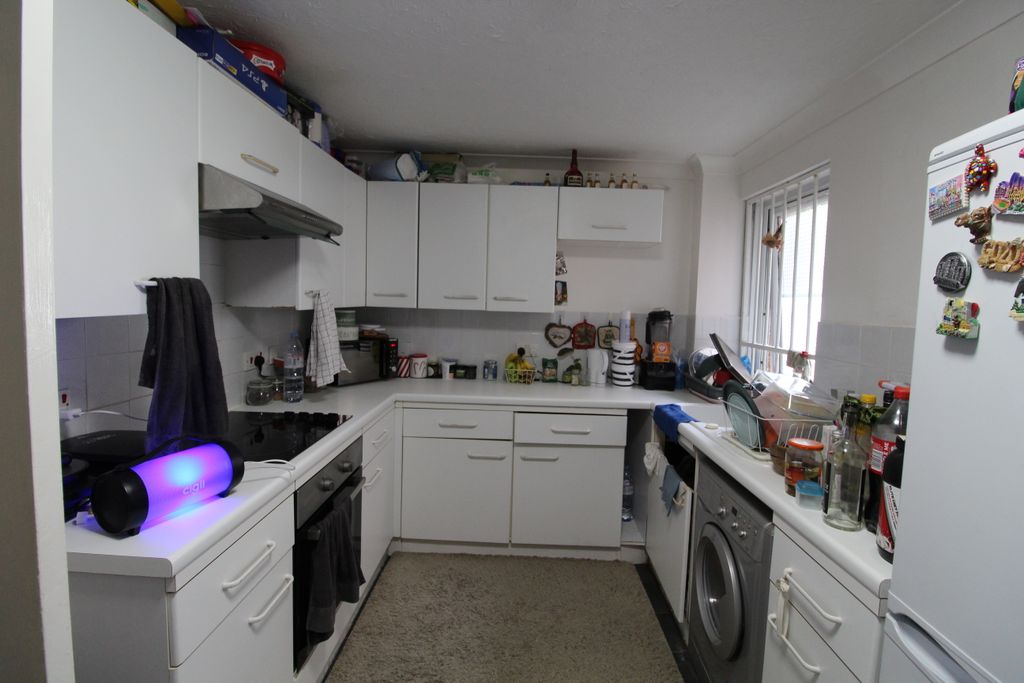 Property photo 2 of 4