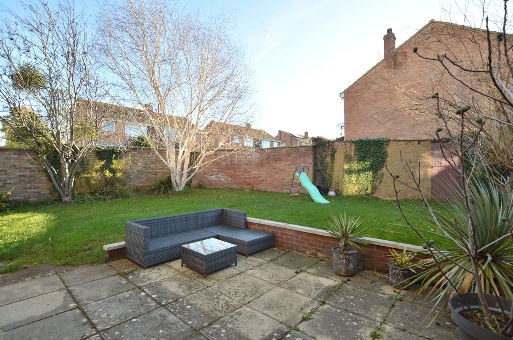 Property photo 3 of 11