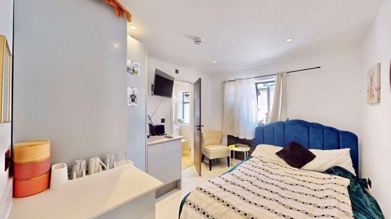 Property photo 2 of 16 Photo 2