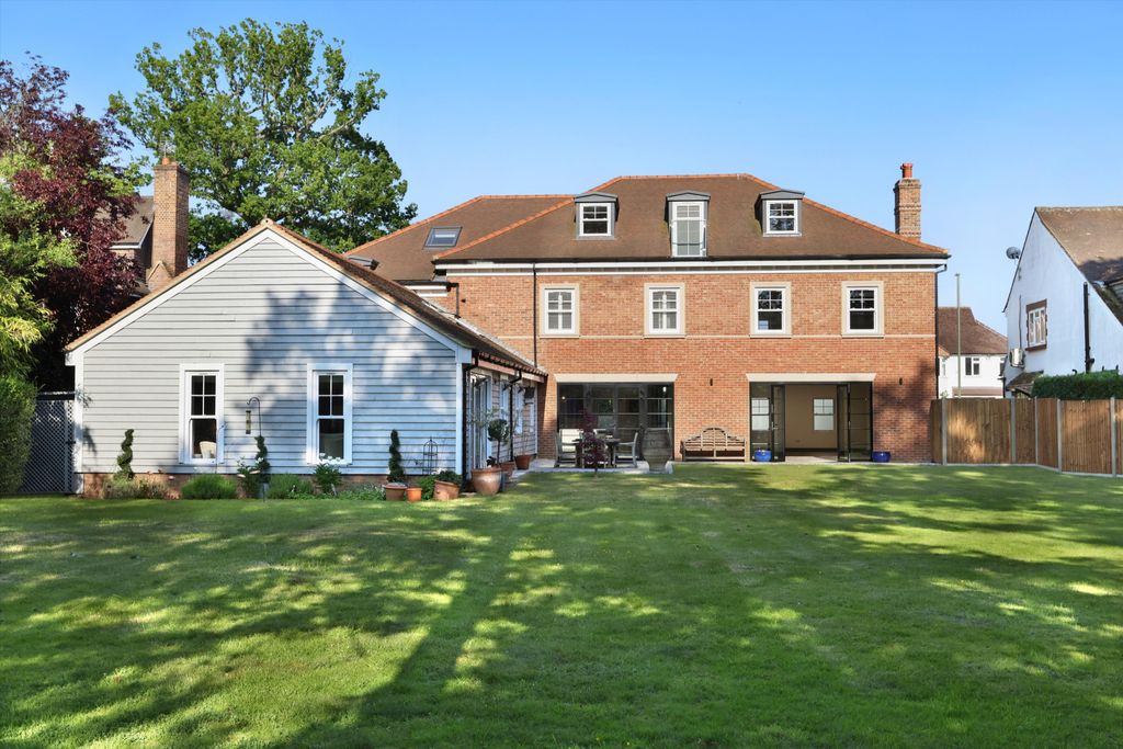 Property photo 1 of 16 Image