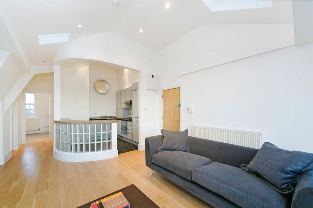Property photo 2 of 5