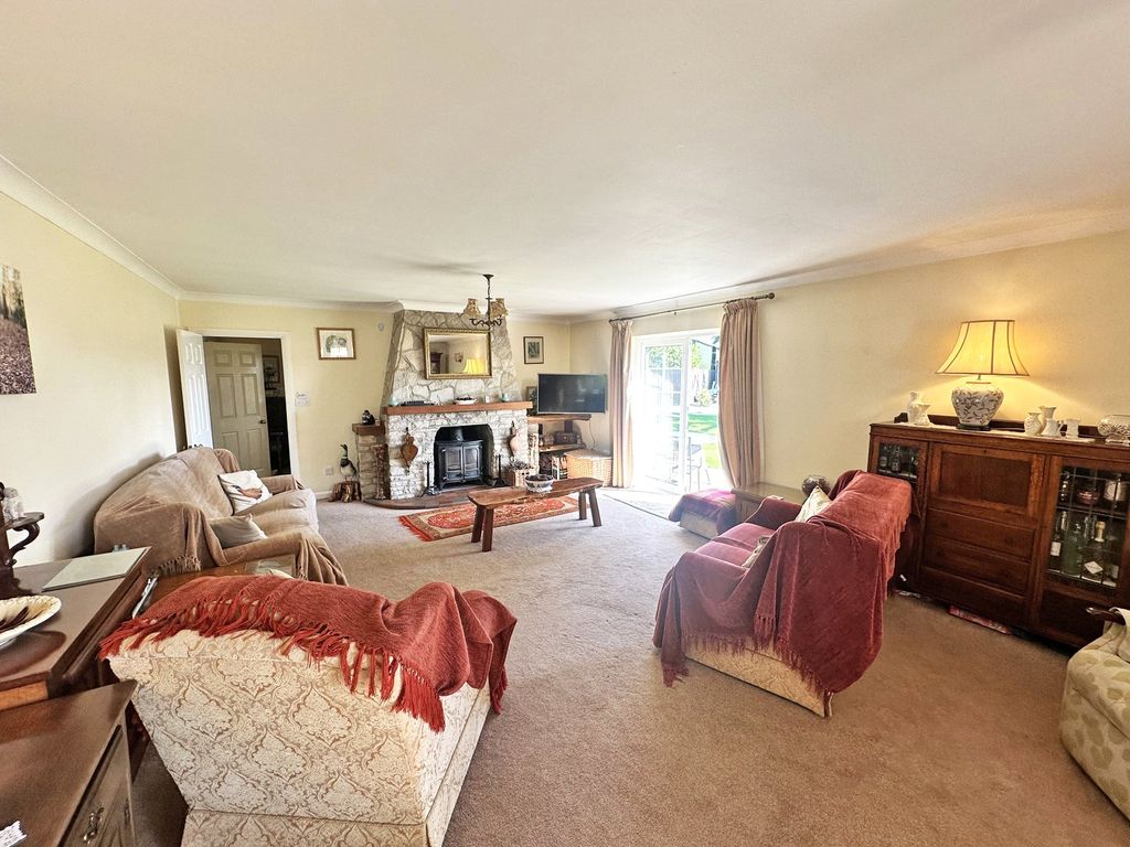 Property photo 3 of 34 Picture 3