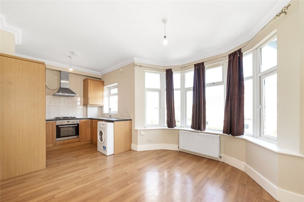 Property photo 2 of 11 Picture No. 03