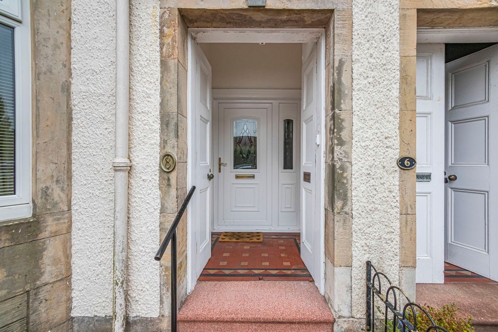 Property photo 2 of 31