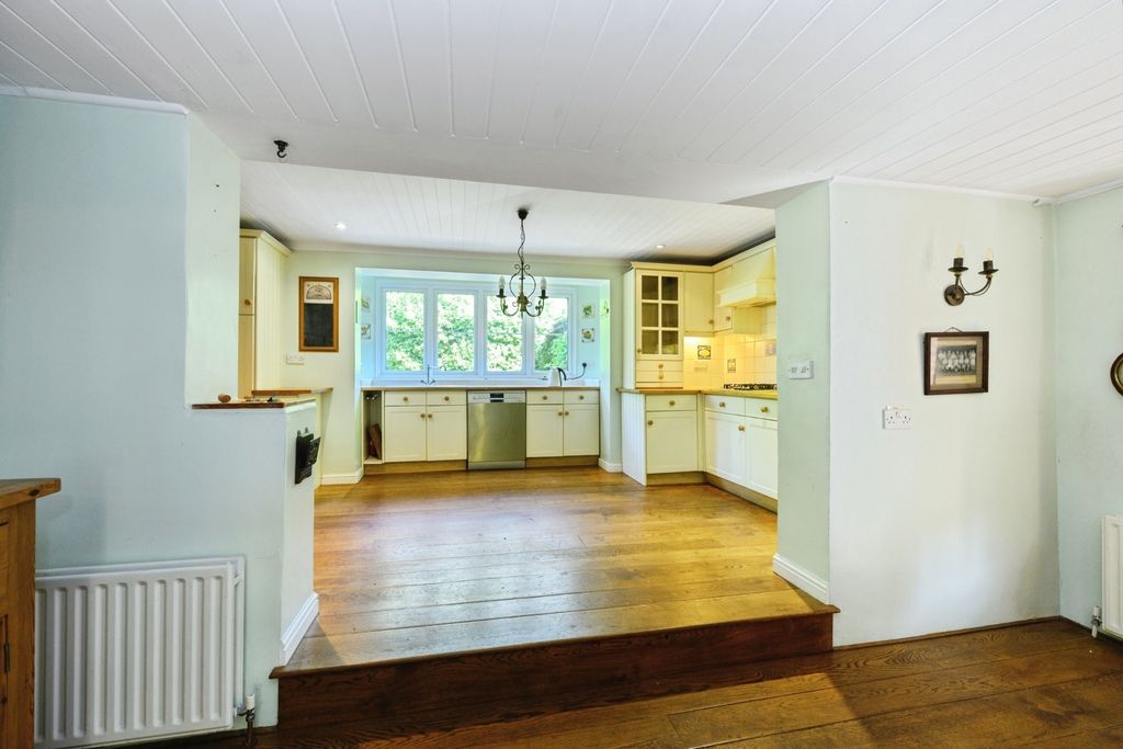 Property photo 2 of 23 Pbox-Img.Jpg