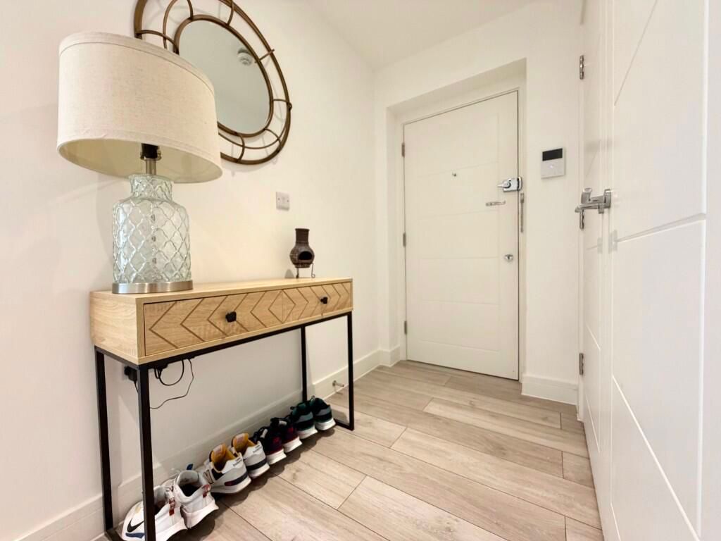 Additional image 14 of 3 bed flat for saleSouth Drive, Coulsdon CR5
