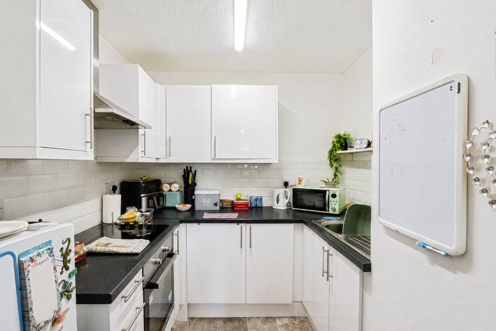 Additional image 4 of 1 bed property for saleGrosvenor Close, Poulton-Le-Fylde FY6