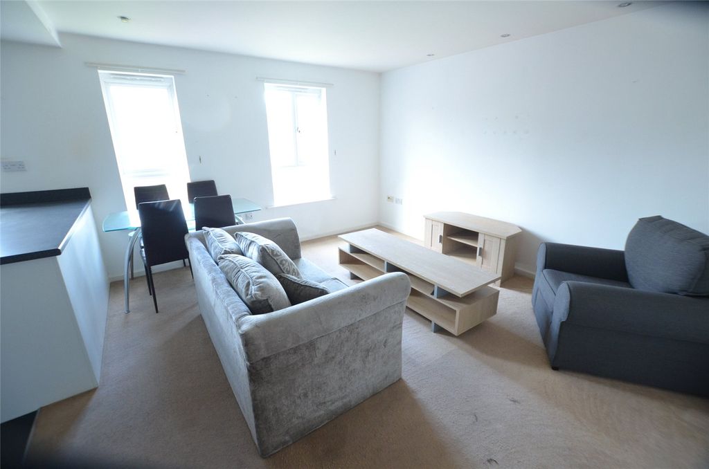 Property photo 3 of 9 Picture No. 06
