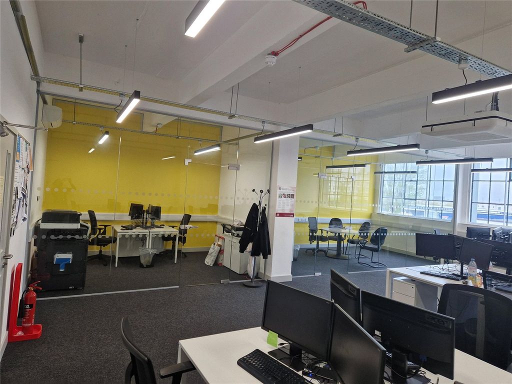 Property photo 2 of 8 Picture No. 09