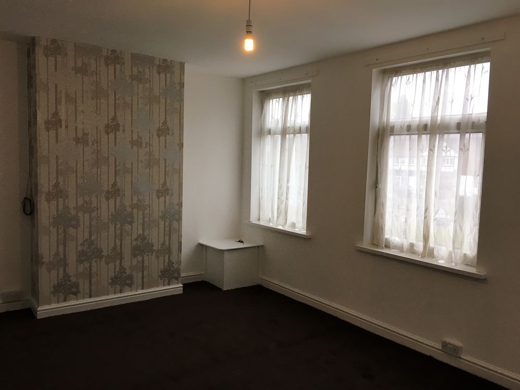 Property photo 3 of 9 Lounge