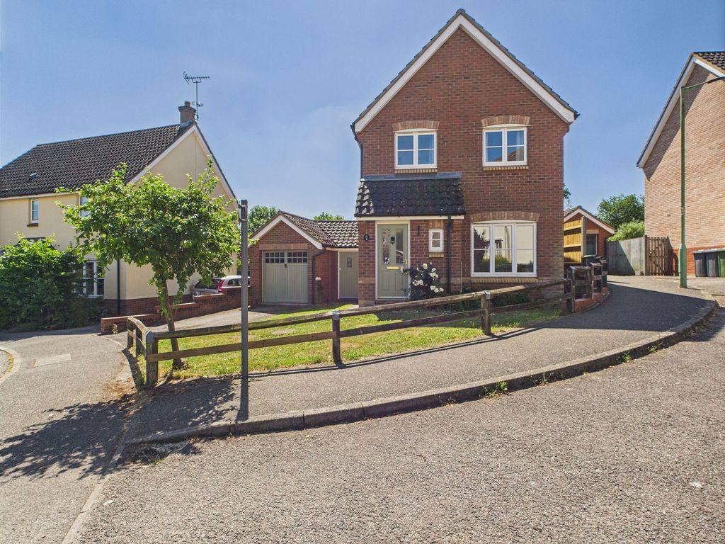 Property photo 1 of 21