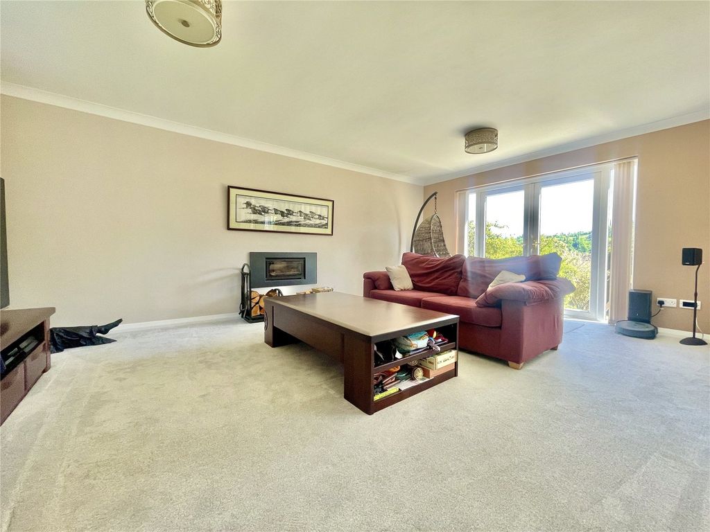 Property photo 2 of 14 Picture No. 35