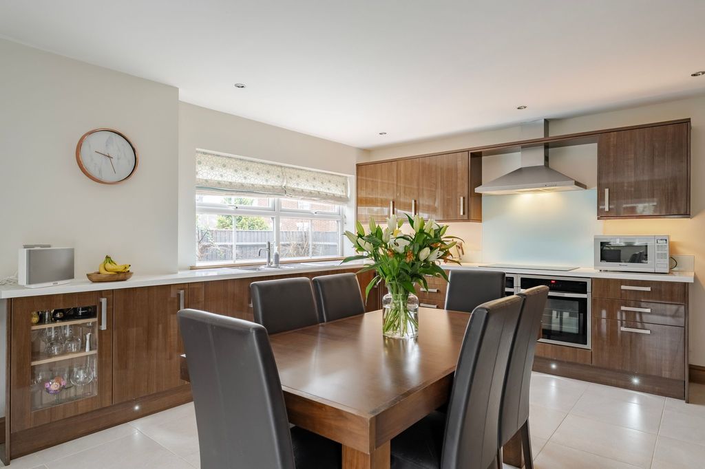 Property photo 3 of 29