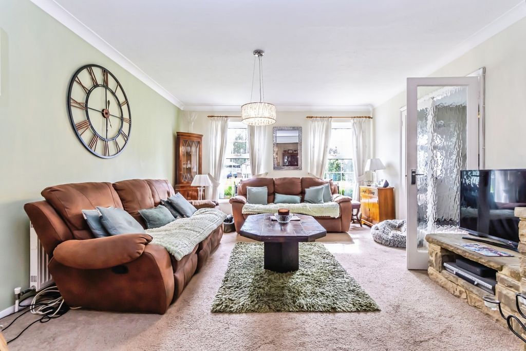 Property photo 2 of 18 Pbox-Img.Jpg