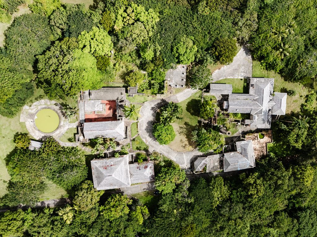 Property photo 1 of 30