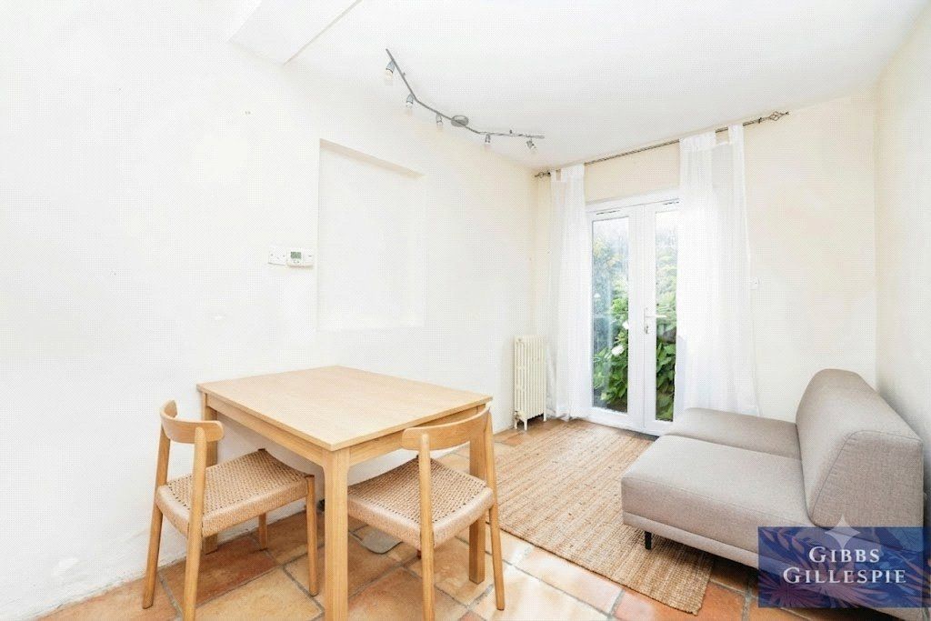 Property photo 1 of 9 Picture No. 16