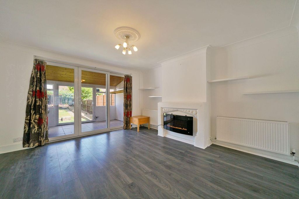 Property photo 1 of 20 19425915 (9).Jpg