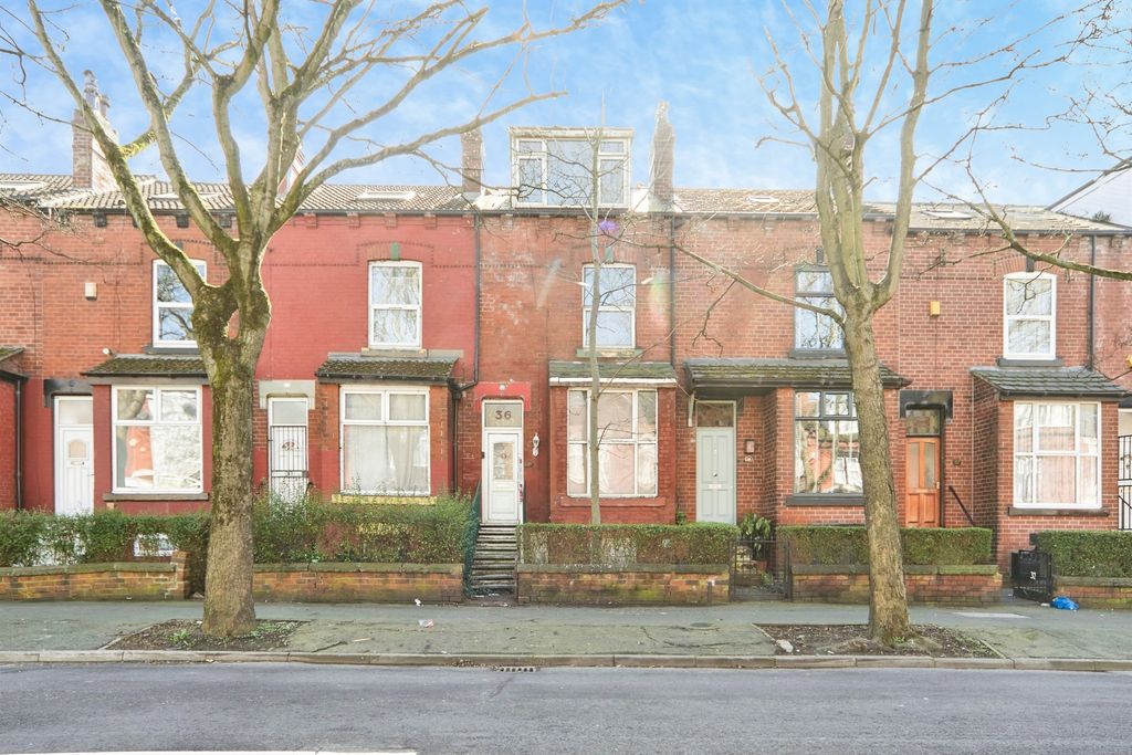 Property photo 1 of 16