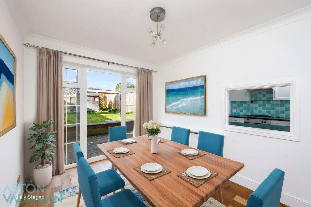 Property photo 3 of 12 4805272