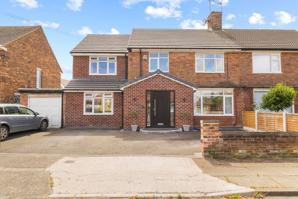 Property photo 1 of 44
