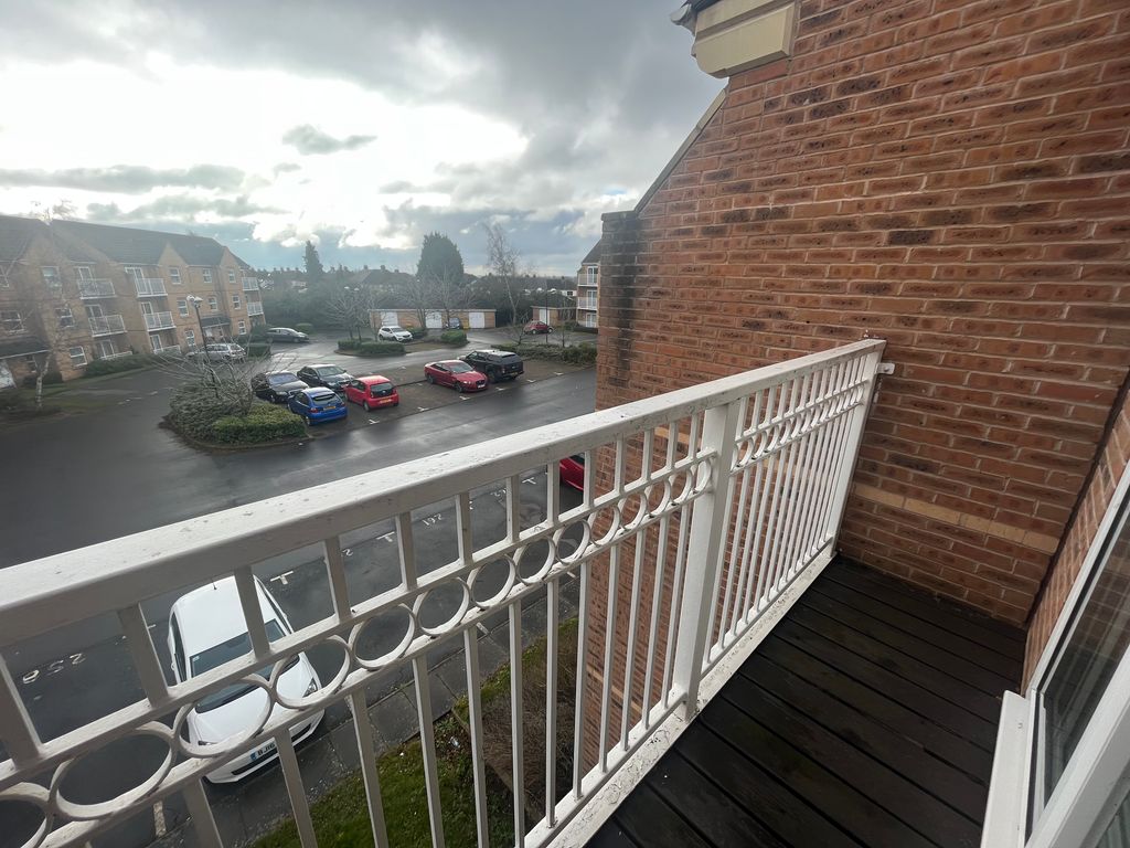 Property photo 2 of 9 Balcony