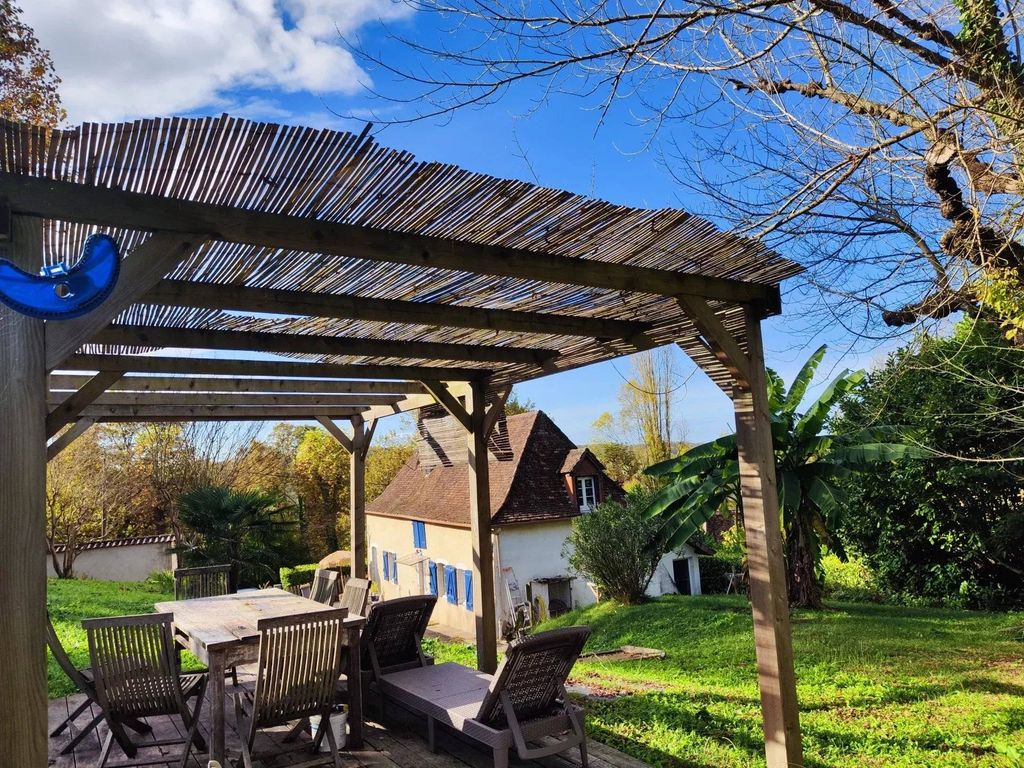 Property photo 3 of 21