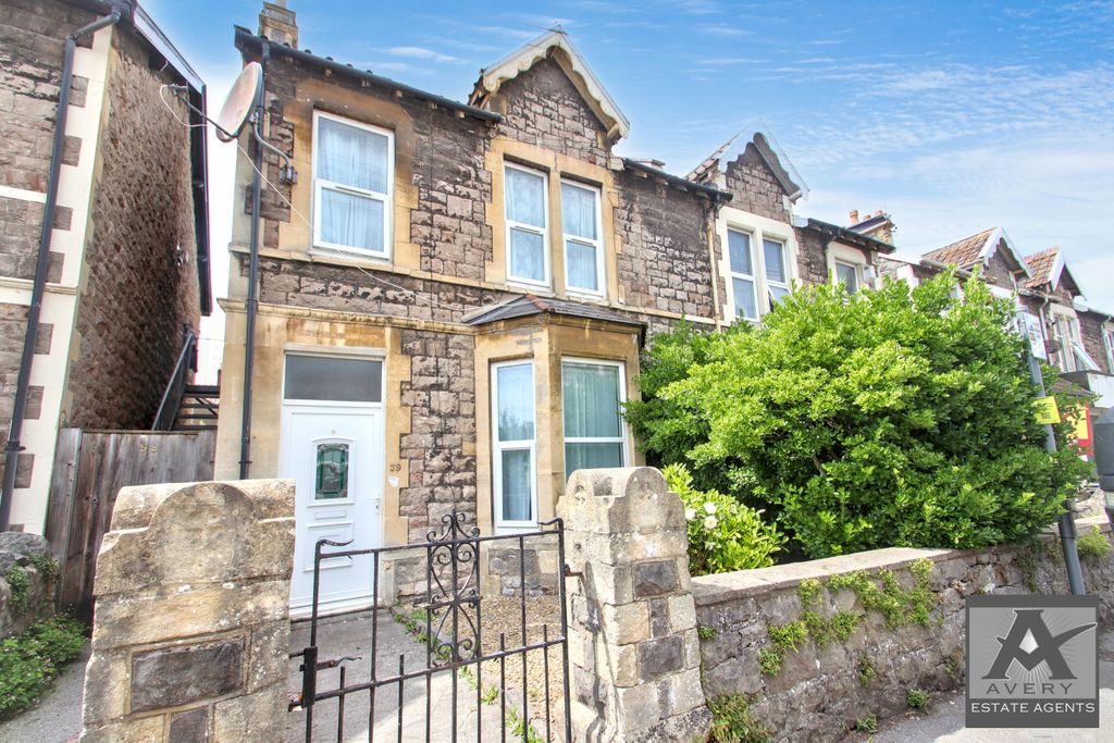 Property photo 1 of 10 1 Bedroom Ground Floor Flat