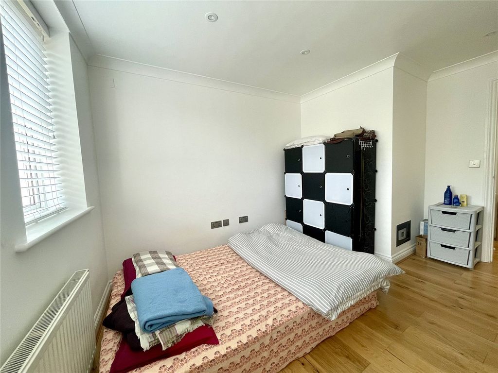 Property photo 3 of 10 Picture No. 18